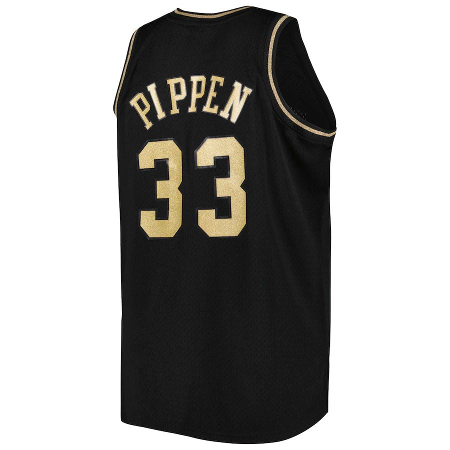 C.Bulls #33 Scottie Pippen Mitchell & Ness Big & Tall Hardwood Classics 1997-98 Swingman Jersey Black Stitched American Basketball Jersey UNEC