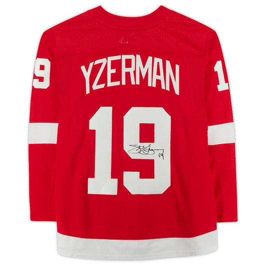 D.Red Wings #19 Steve Yzerman Fanatics Authentic Autographed Jersey Red Stitched American Hockey Jersey UNEC